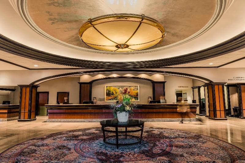 Amway Grand Plaza, Curio Collection by Hilton 2