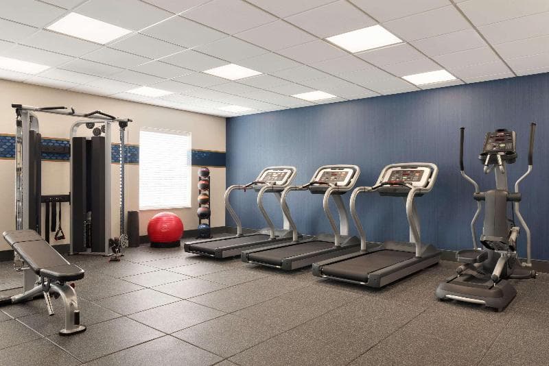 Hampton Inn & Suites Kenosha 2