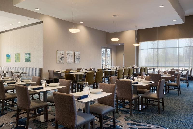 Embassy Suites by Hilton The Woodlands at Hughes Landing 2