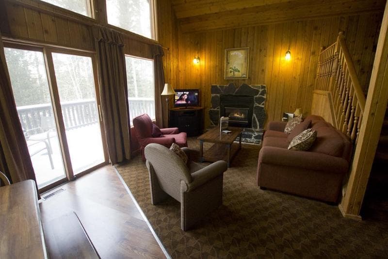 Banff Gate Mountain Resort main