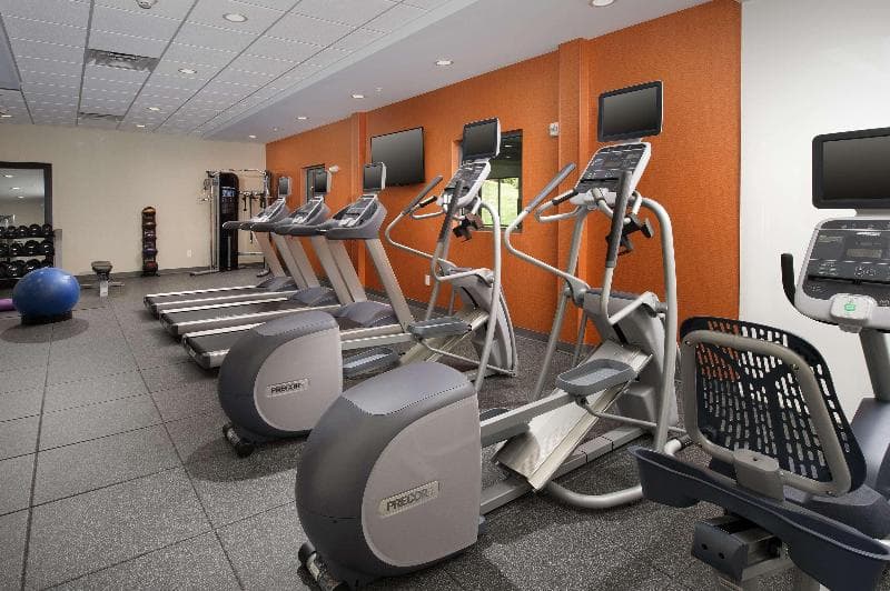 Hampton Inn Louisville East/Hurstbourne 2