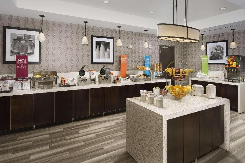Hampton Inn Louisville East/Hurstbourne 3