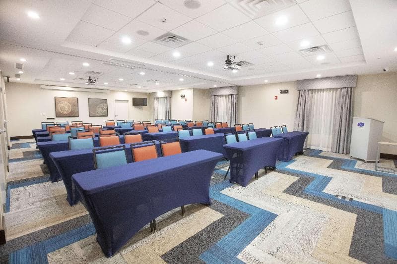 Hampton Inn Toledo/Oregon photo 1