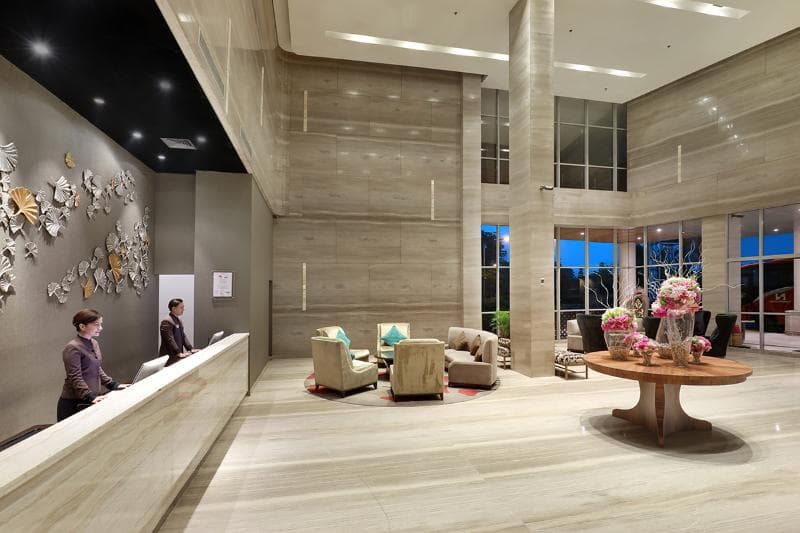 Swiss Belhotel Airport 5