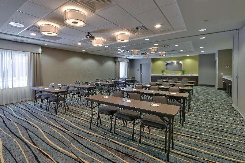 Hampton Inn & Suites Albuquerque Airport photo 1