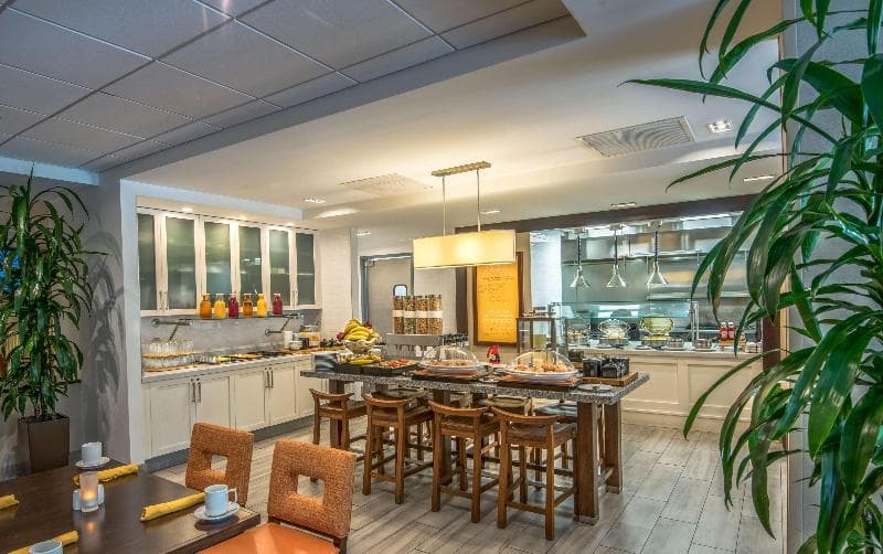 Hilton Garden Inn Reagan National Airport 4