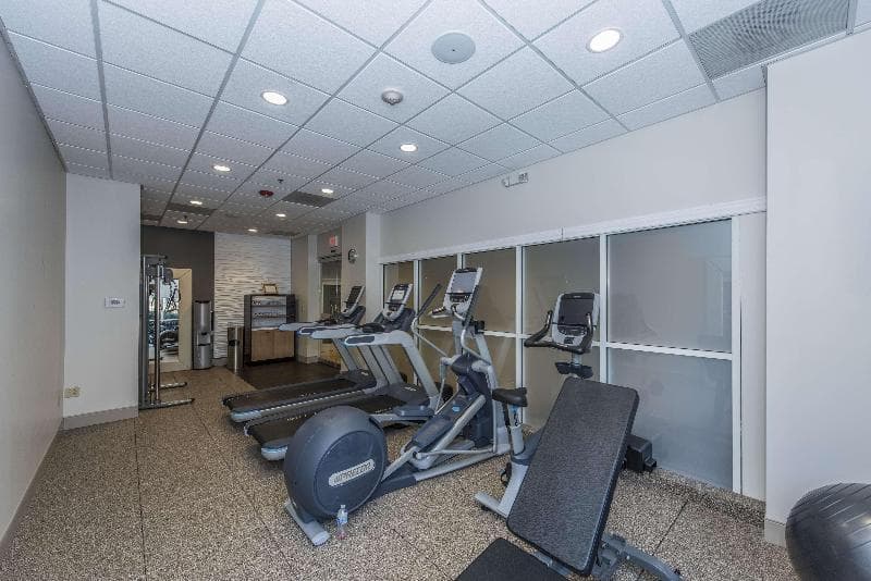 DoubleTree by Hilton North Charleston - Convention Center 3