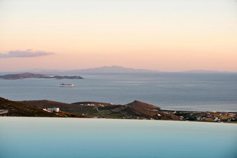 Aeolis Tinos Suites main