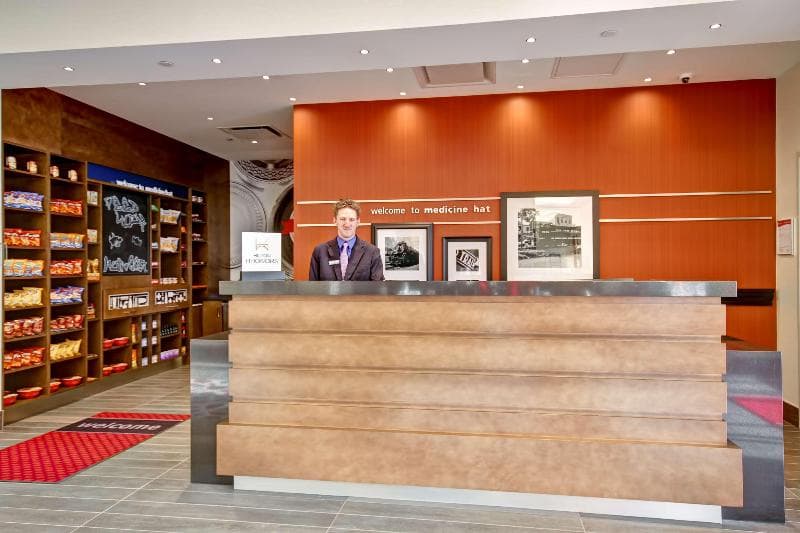 Hampton Inn & Suites by Hilton Medicine Hat 4