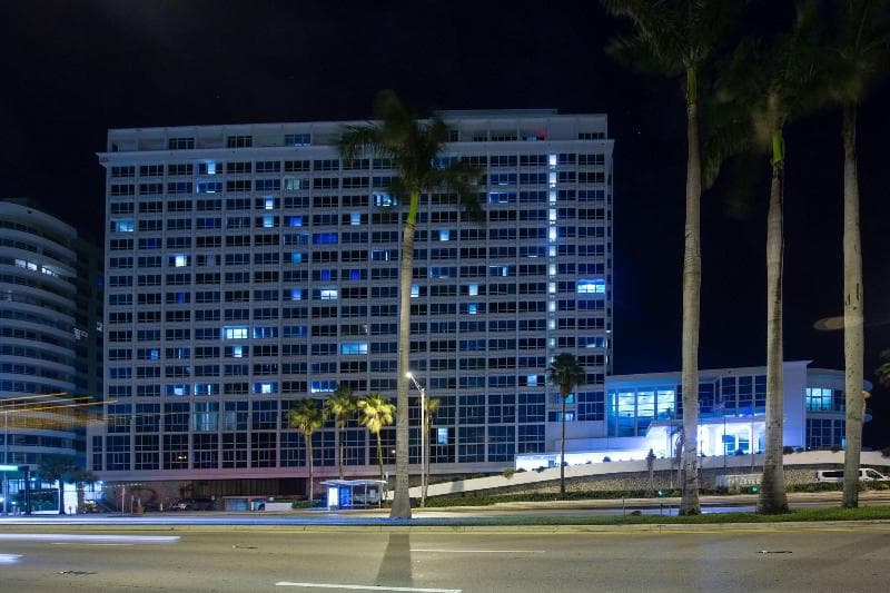 Newpoint Miami Beach Apartments 5