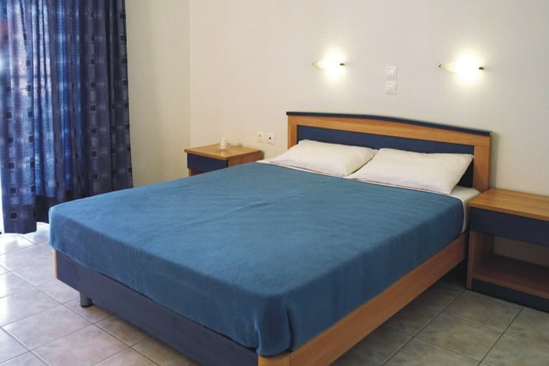Alamis Apartments 4