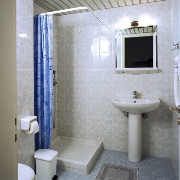 Alamis Apartments 5