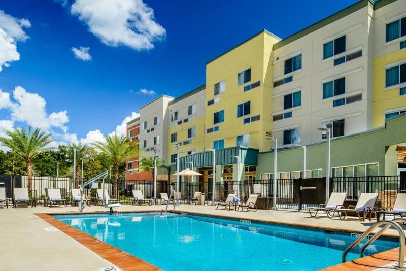 Courtyard Lake Charles 3