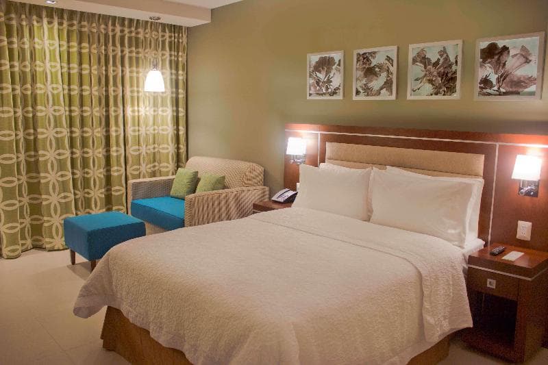Hampton Inn By Hilton Merida 4