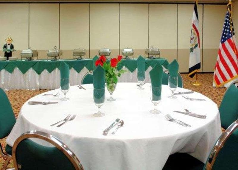 Quality Hotel And Conference Center photo 1