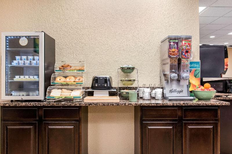 Quality Inn Huntingburg 2