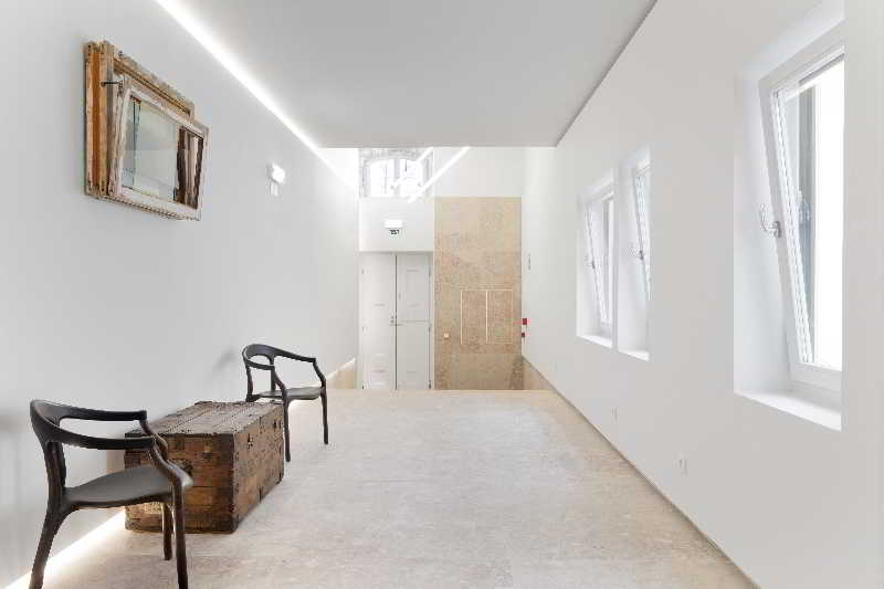 Lisbon Serviced Apartments Ascensor Da Bica 5