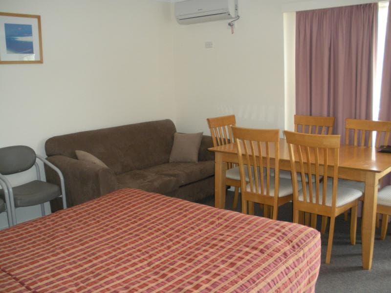 Motel 617 5
