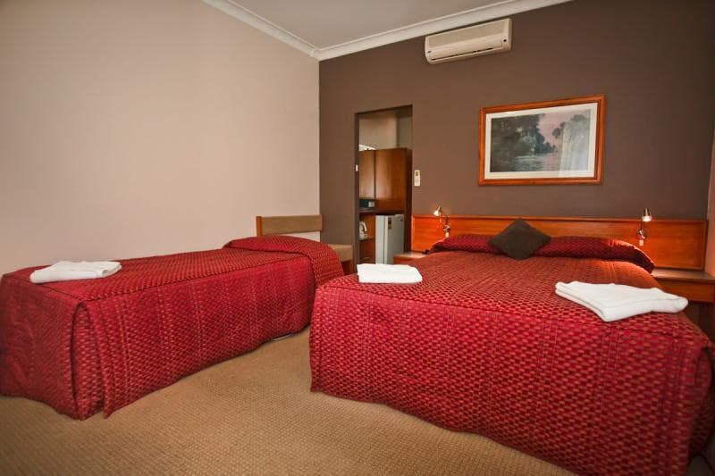 Abbotsleigh Motor Inn 3