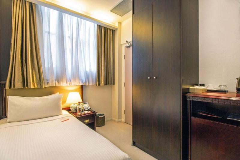 The Clarence Hotel Sydney 5