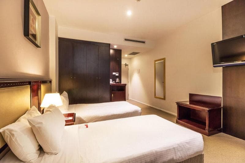 The Clarence Hotel Sydney 4