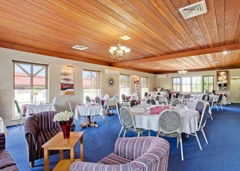 Bushmans Motor Inn 4