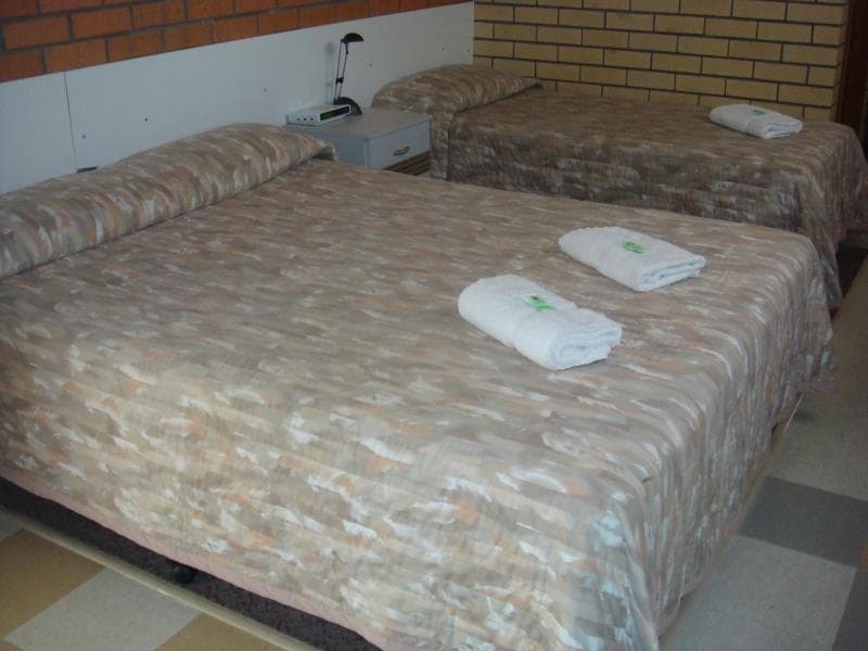 Bondi Motel main
