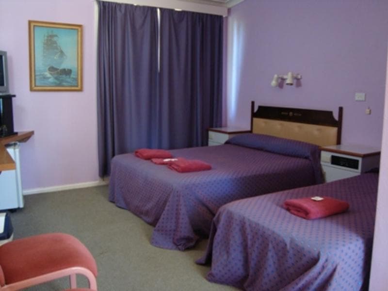 Bushmans Retreat Motor Inn photo 1