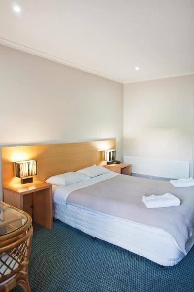 Coachman Motel & Holiday Units main