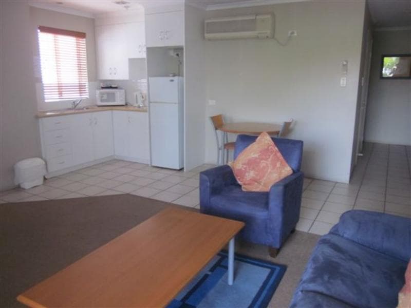 Cosmopolitan Motel & Serviced Apartments photo 1