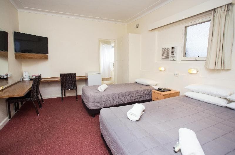 Cowra Motor Inn main