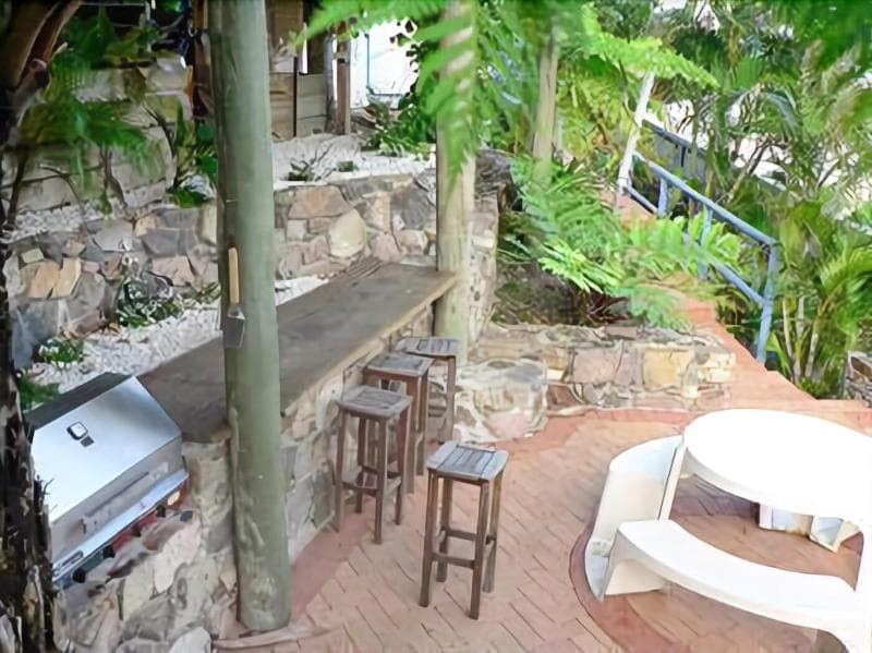 Coral Point Lodge photo 1
