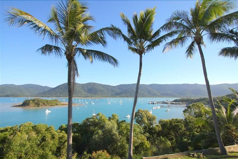 Coral Point Lodge 3