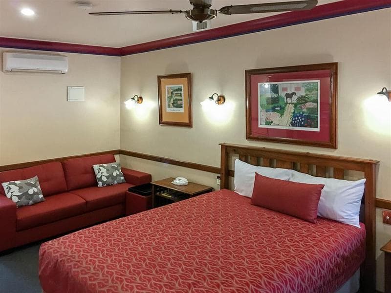 Dalby Homestead Motel 4