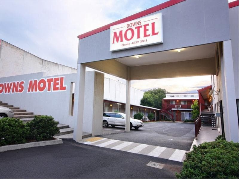Downs Motel 3