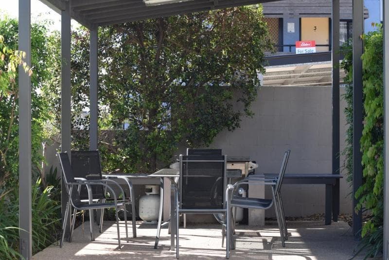 Gladstone Heights Executive Apartments 3