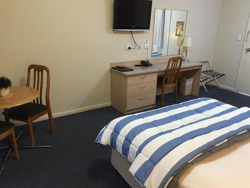 Golf Links Motel main
