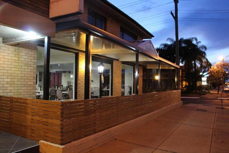 Golden West Motor Inn 4