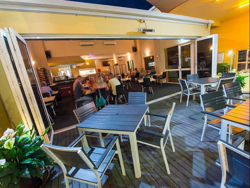 Harbour Sails Motor Inn main