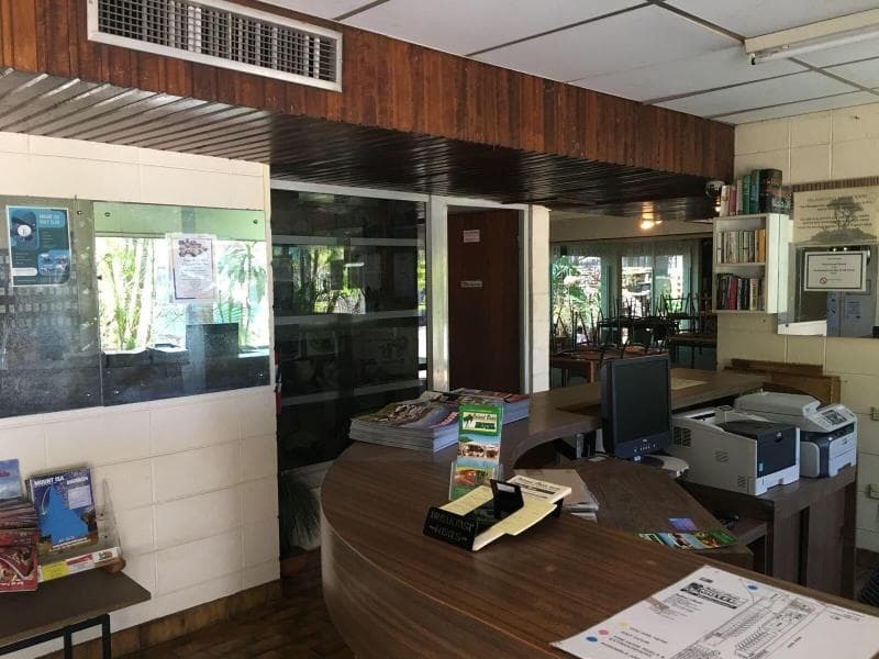 Inland Oasis Motel 5