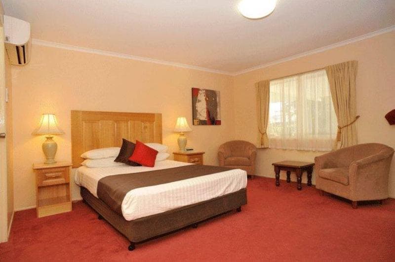 Mcnevins Maryborough Motel 4