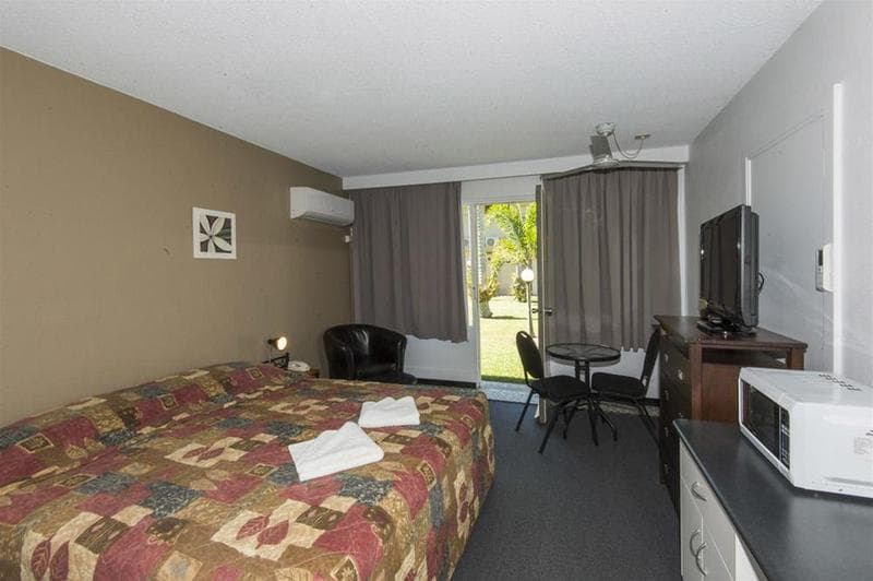 Mid City Motor Inn, Mackay 5