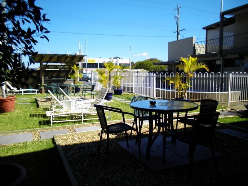 A' Montego Mermaid Beach Motel 3