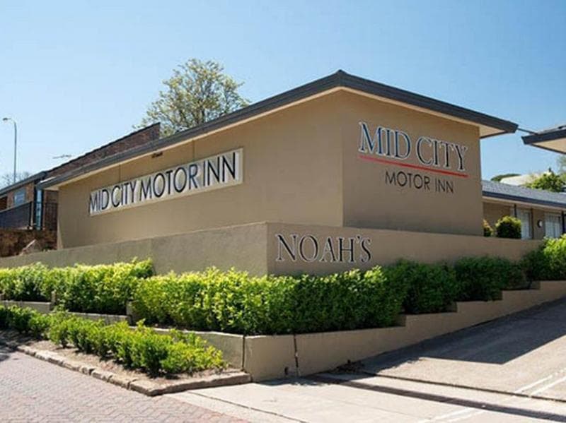Noahs Mid City Motor Inn 2