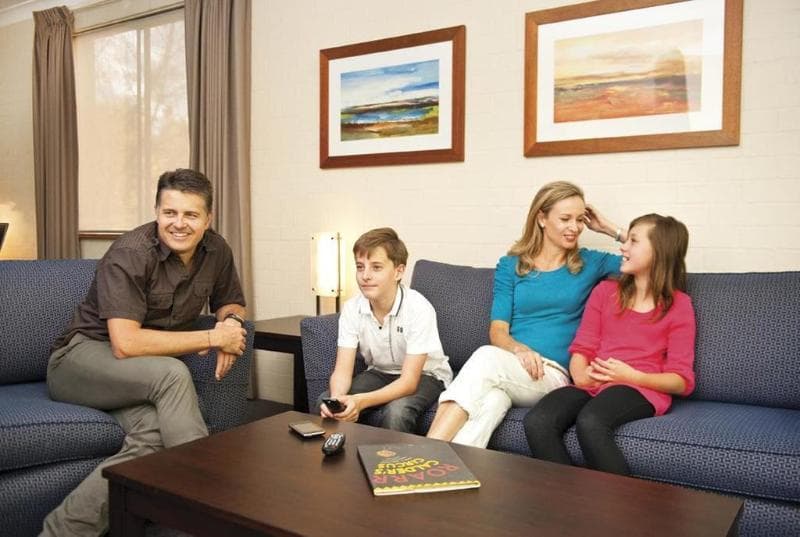 Oxley Court Serviced Apartments 3