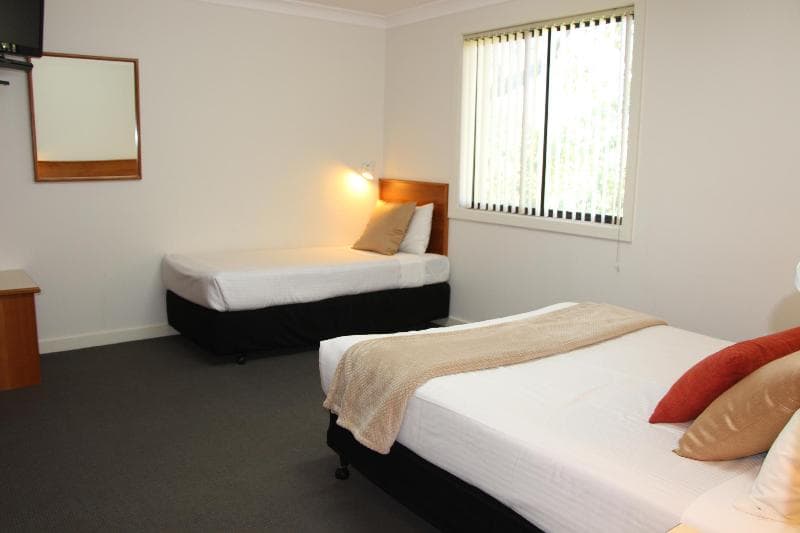 Pioneer Way Motel photo 1