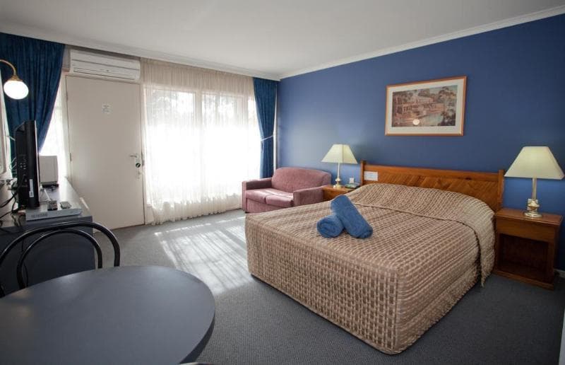 Mas Country Riverboat Lodge Motor Inn 5