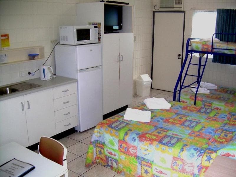 Tropical Palms Inn, Magnetic Island photo 1