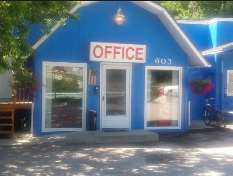 Brookside Motel 5