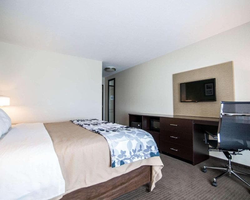 Sleep Inn & Suites & Conference Center 3